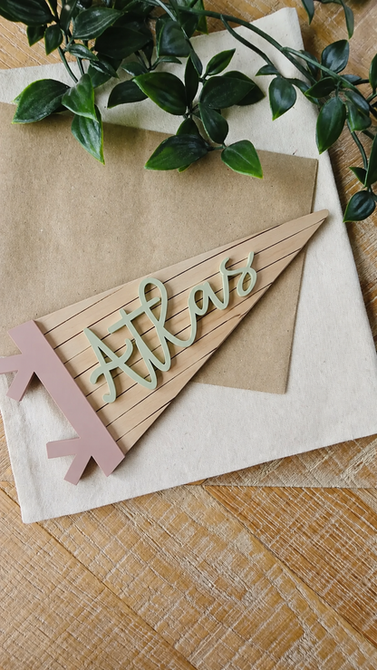 Banderín Decorativo lineas con Nombre Personalizado