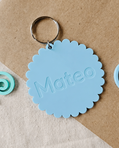 TAG personalizado con nombre en acrilico llavero circular